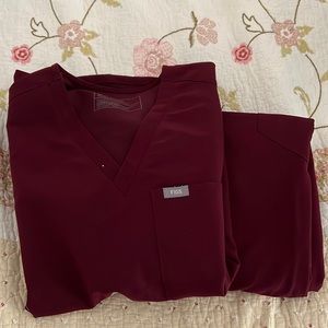 Figs scrub set, burgundy